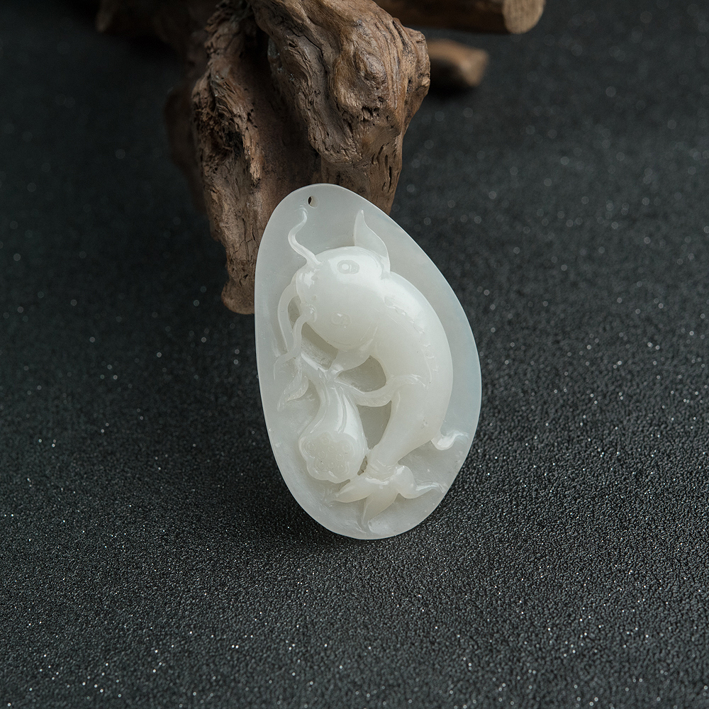 和田白玉连年有余吊坠-红掌柜