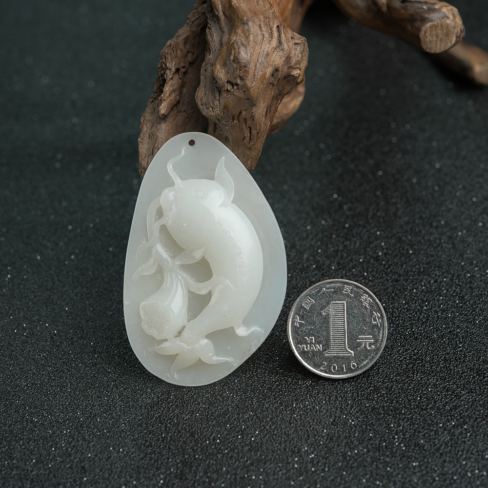 俄料和田白玉连年有余吊坠-红掌柜