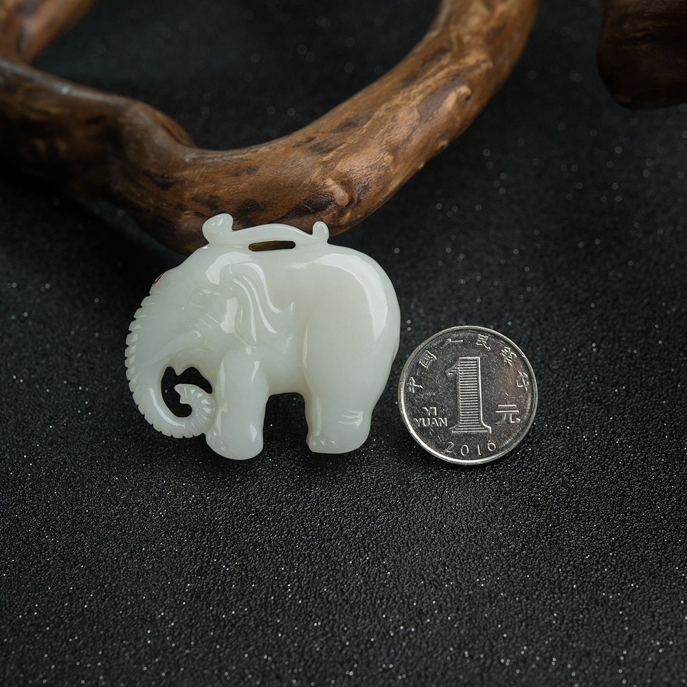 俄料和田白玉小象吊坠-红掌柜