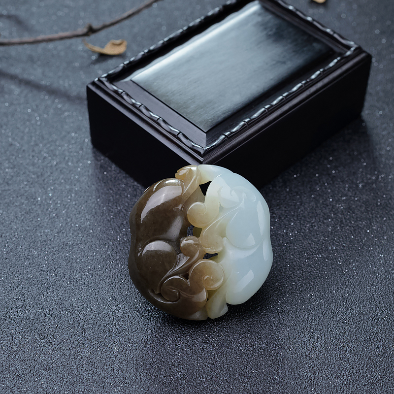 和田玉貔貅吊坠-红掌柜