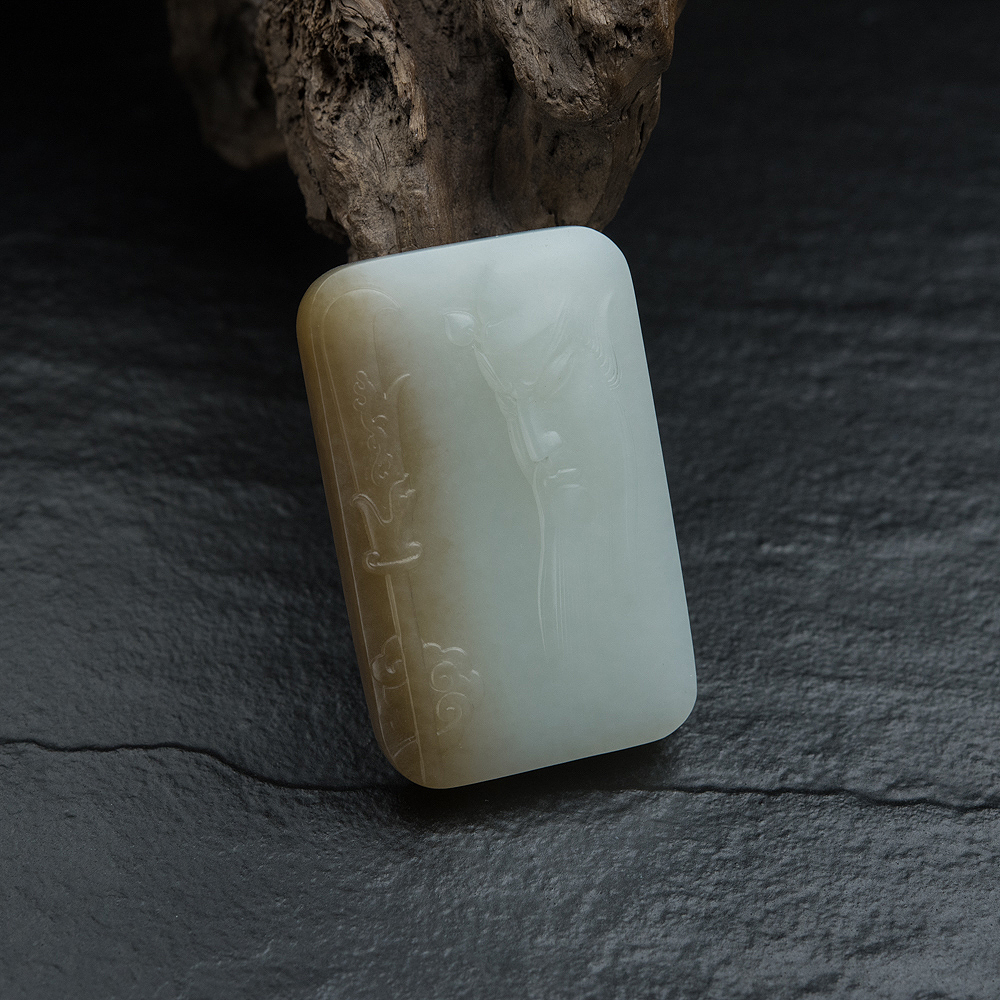 俏色和田玉关公吊坠-红掌柜