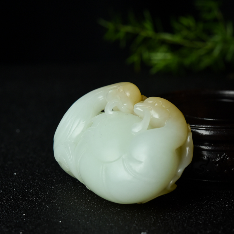 山料和田玉和和美美手把件-红掌柜