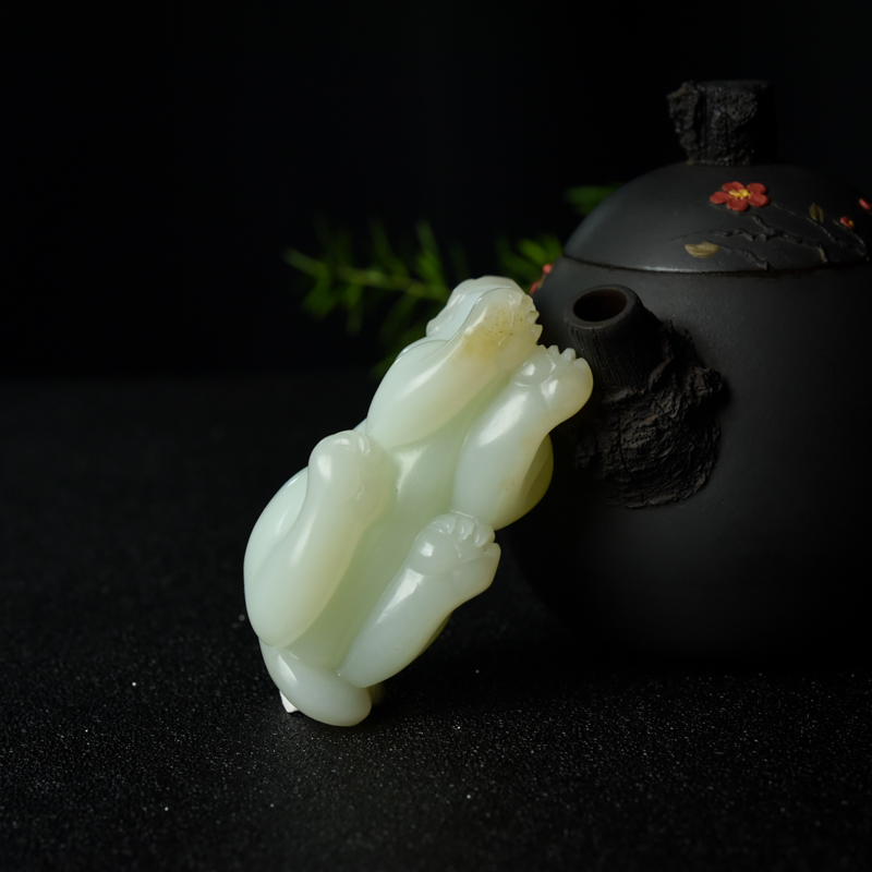 和田玉貔貅手把件-红掌柜