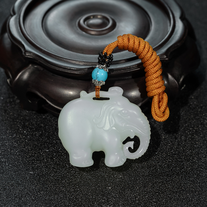 天然山料和田玉大象吊坠-红掌柜