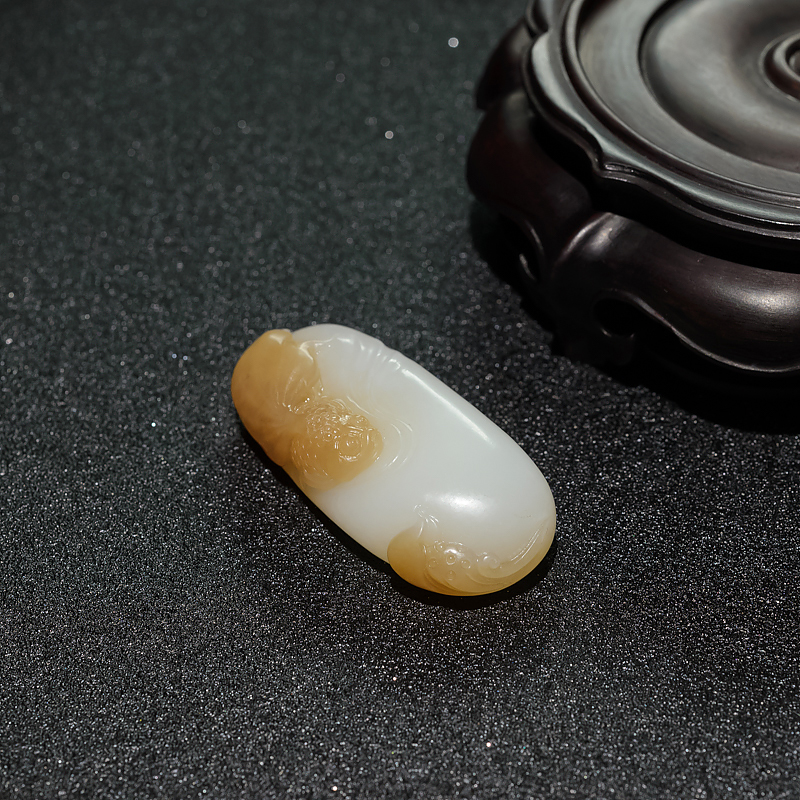 山料俏色和田玉连年有余-红掌柜