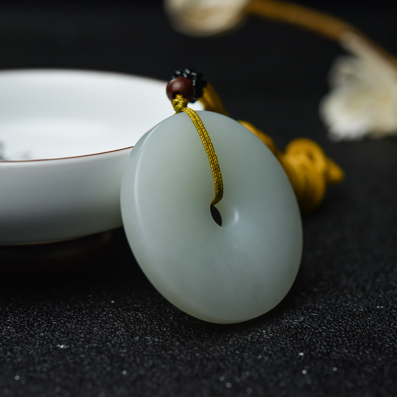 山料和田白玉吊坠-红掌柜