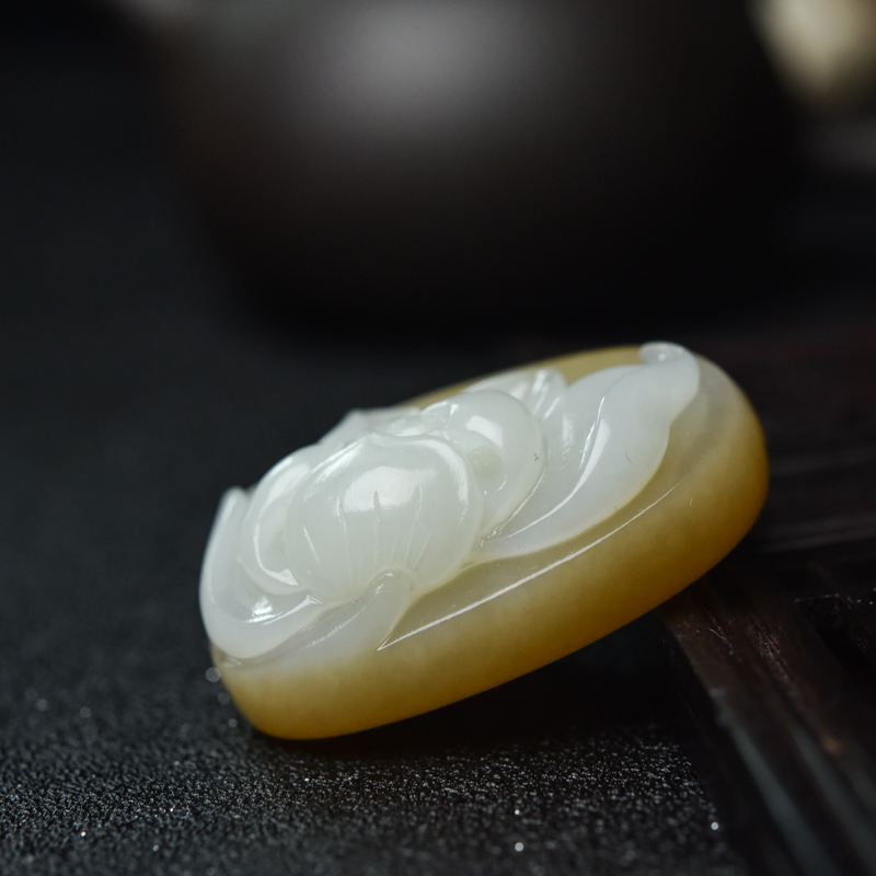 山料和田玉连年有余吊坠-红掌柜