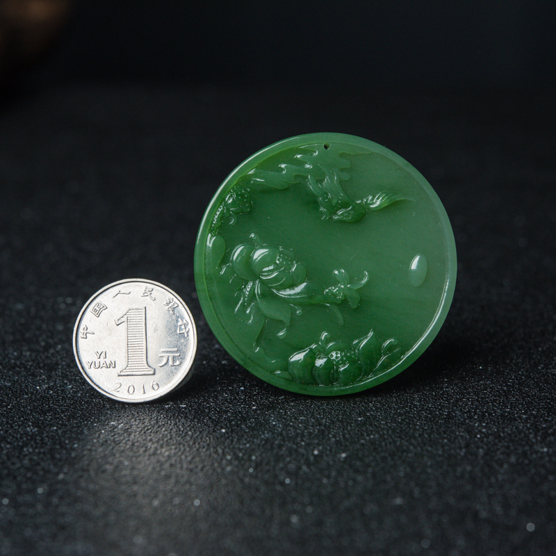 山料和田碧玉亭亭玉立吊坠-红掌柜