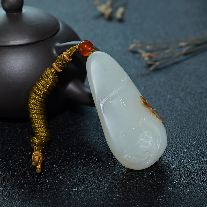 天然和田白玉亭亭玉立吊坠-红掌柜