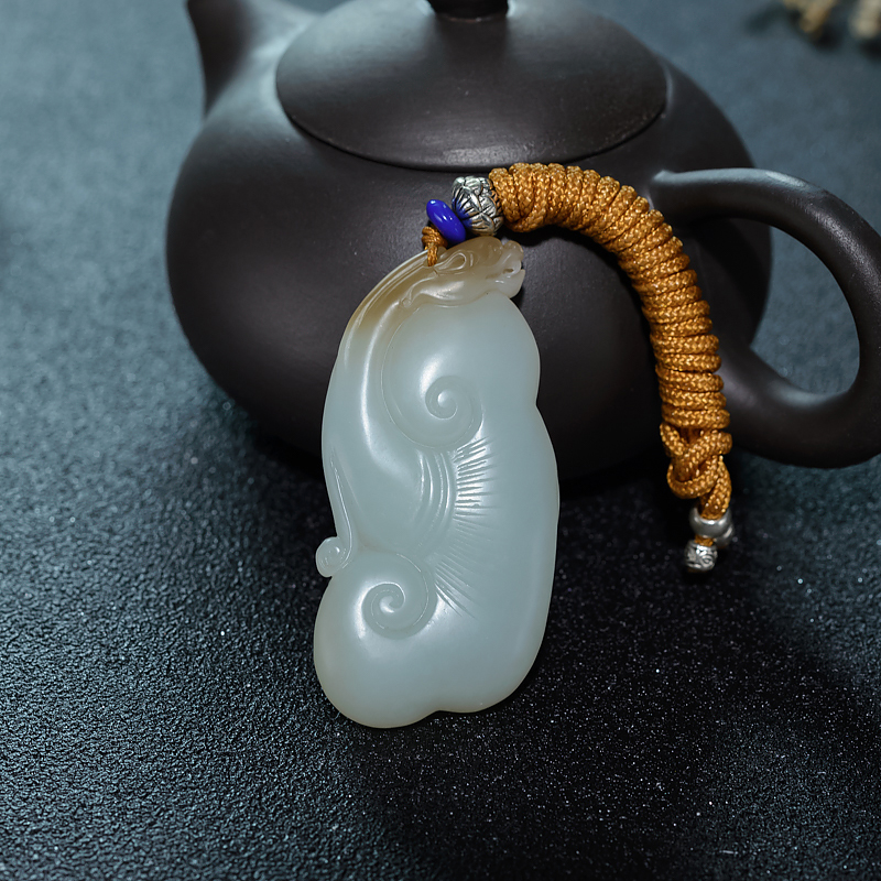 天然山料和田玉如意吊坠-红掌柜