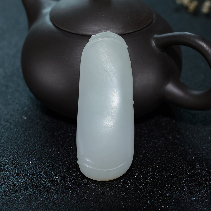 天然山料和田白玉吊坠-红掌柜