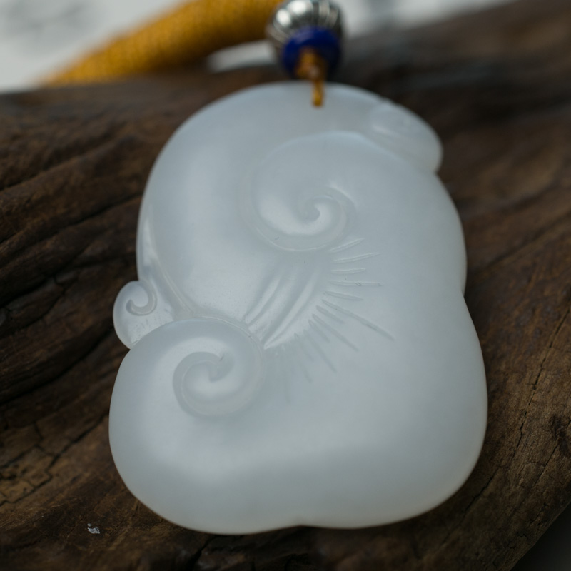 天然山料和田白玉吊坠-红掌柜