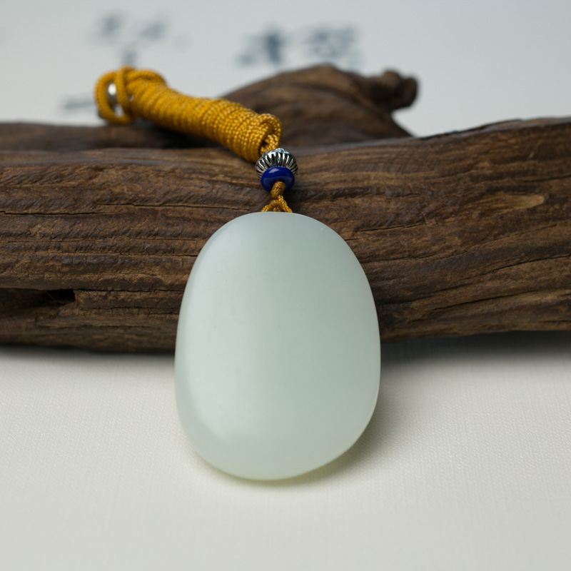 天然山料和田玉观音吊坠-红掌柜