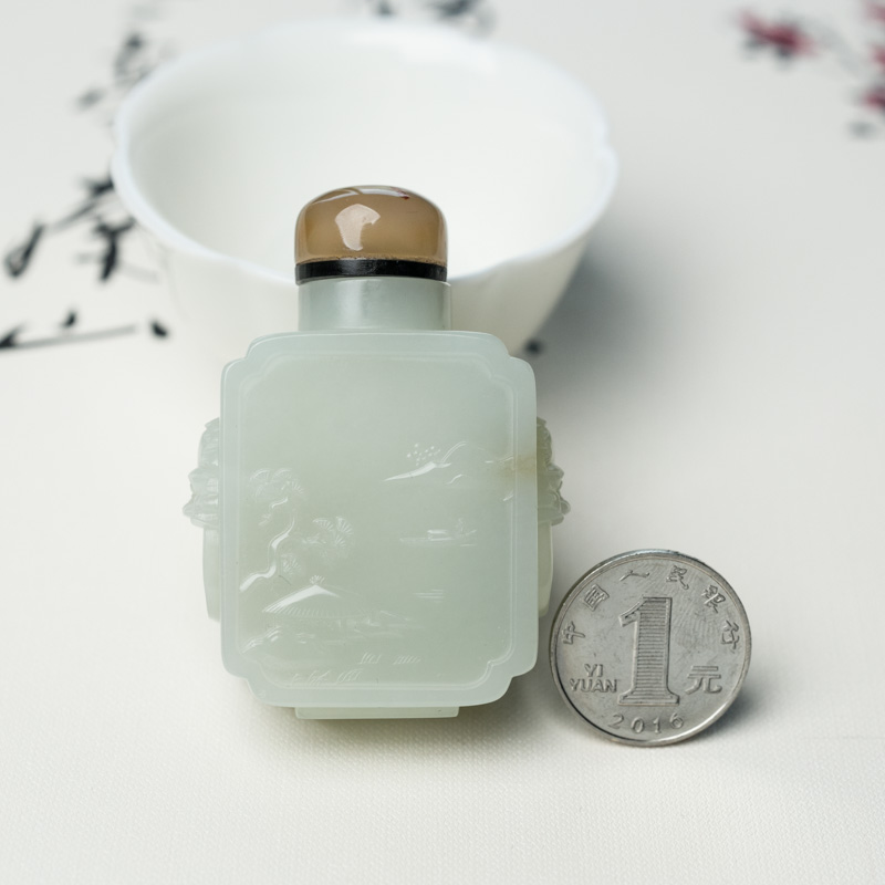 和田玉鼻烟壶-红掌柜