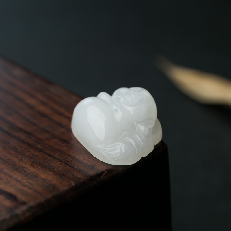 山料和田白玉弥勒佛吊坠-红掌柜