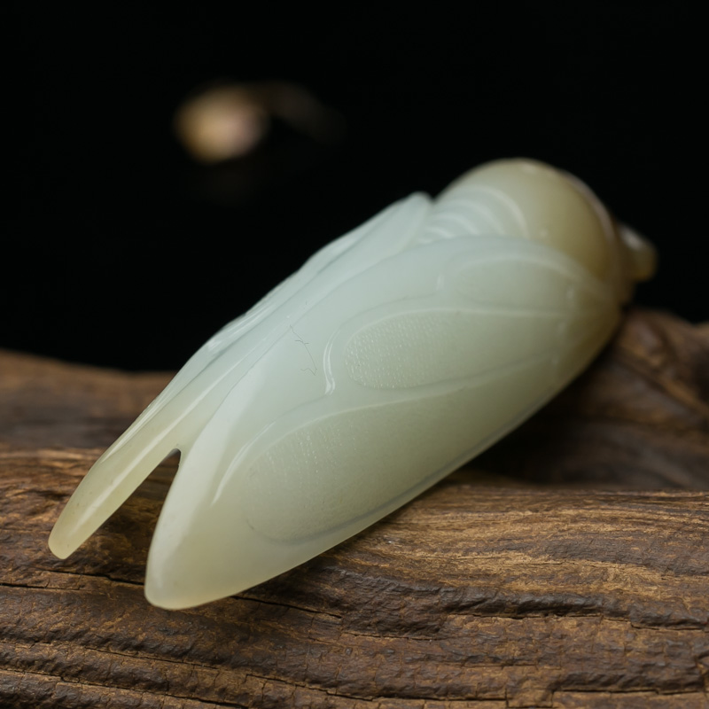 山料和田玉一鸣惊人吊坠-红掌柜