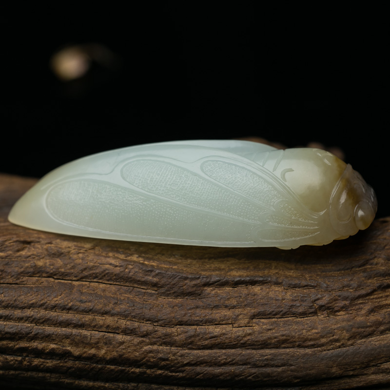 和田玉一鸣惊人吊坠-红掌柜