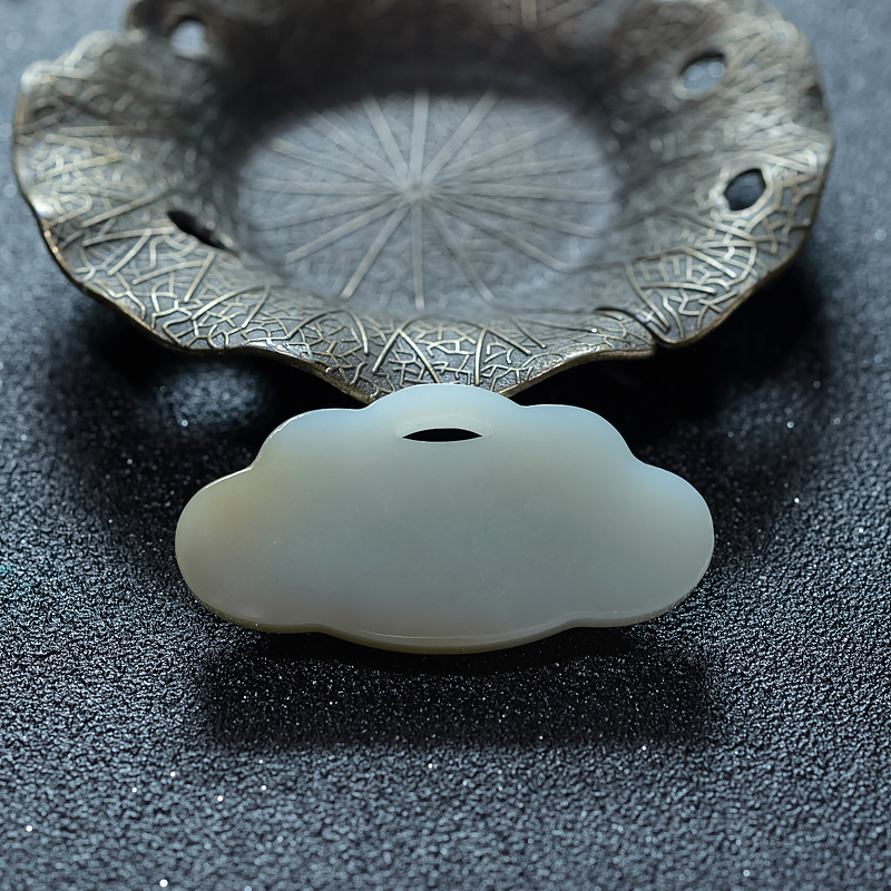 天然俄罗斯山料和田玉福在眼前锁吊坠-红掌柜