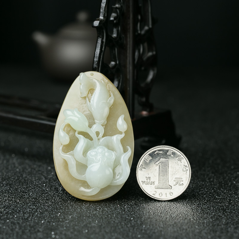 和田玉连年有余吊坠-红掌柜