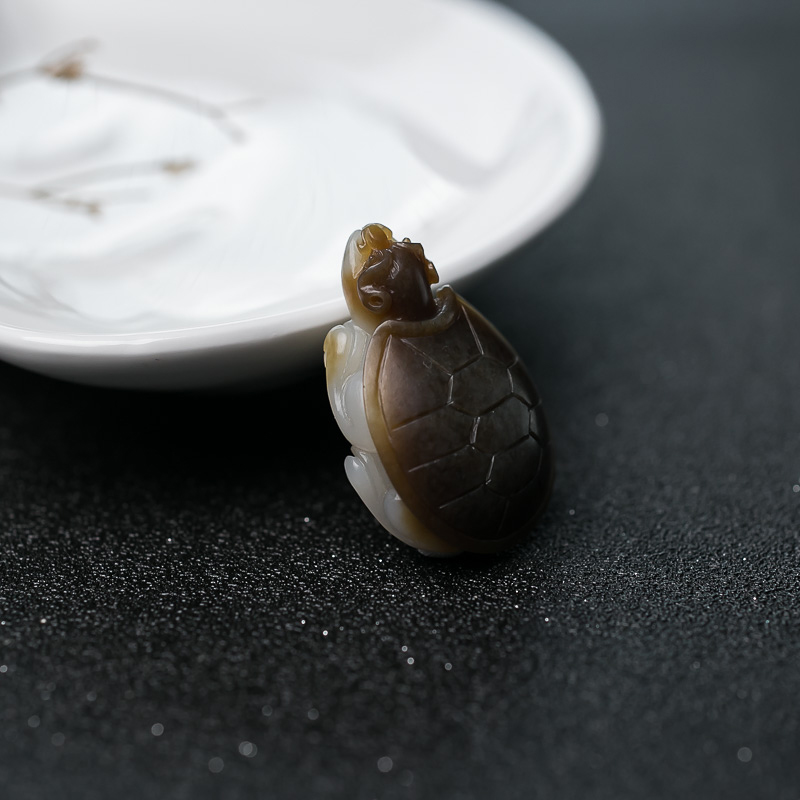 山料和田玉乌龟吊坠-红掌柜