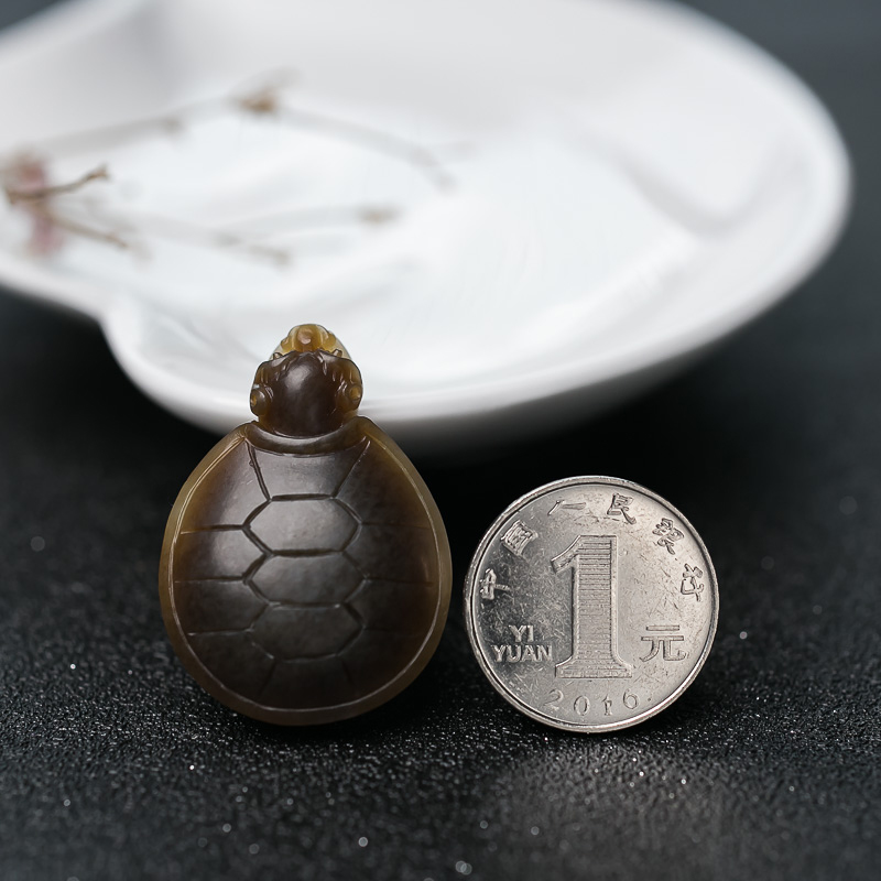 和田玉乌龟挂坠-红掌柜
