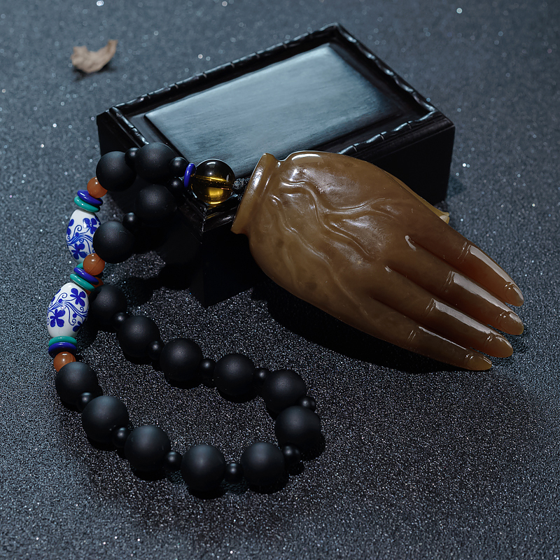 天然山料和田玉伸手有财手把件-红掌柜