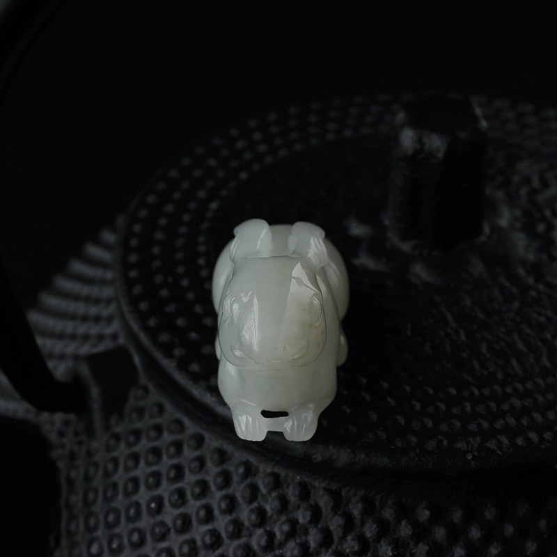 俄料和田玉-红掌柜