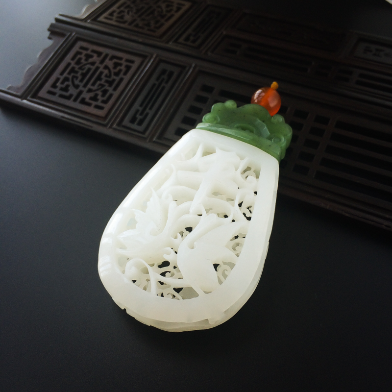 和田玉平安吊坠-红掌柜