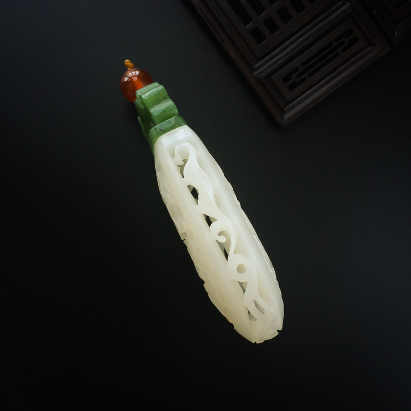 青海和田玉吊坠-红掌柜