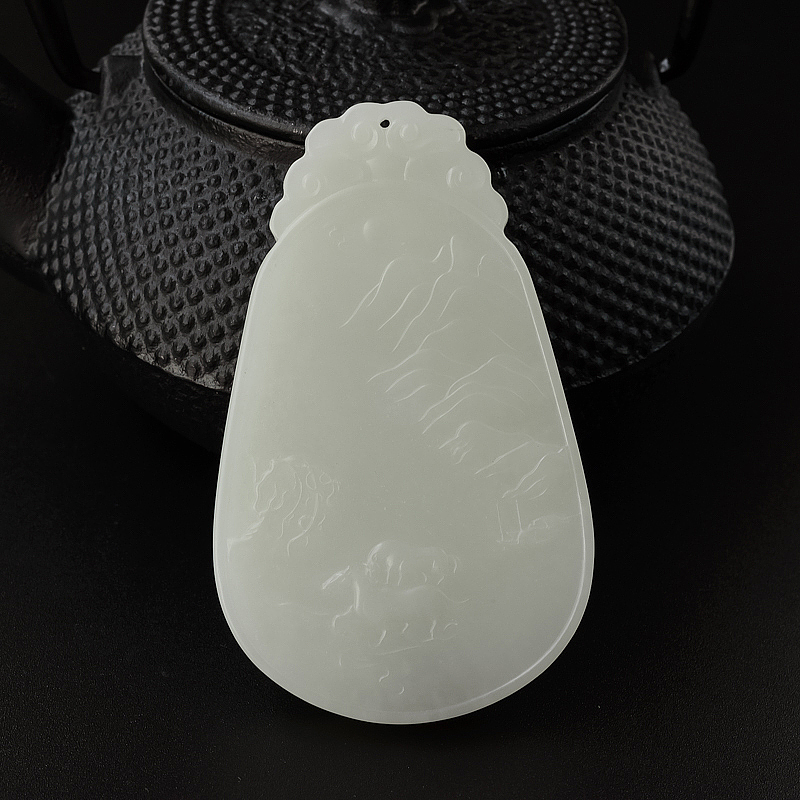 和田玉吊坠-红掌柜