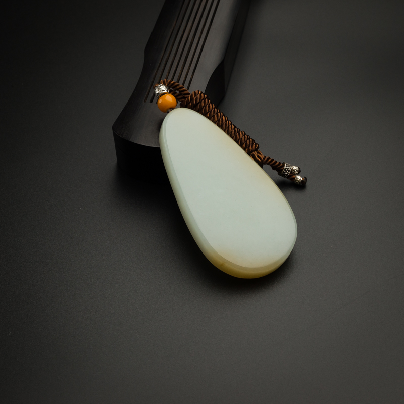 和田玉关公挂件-红掌柜