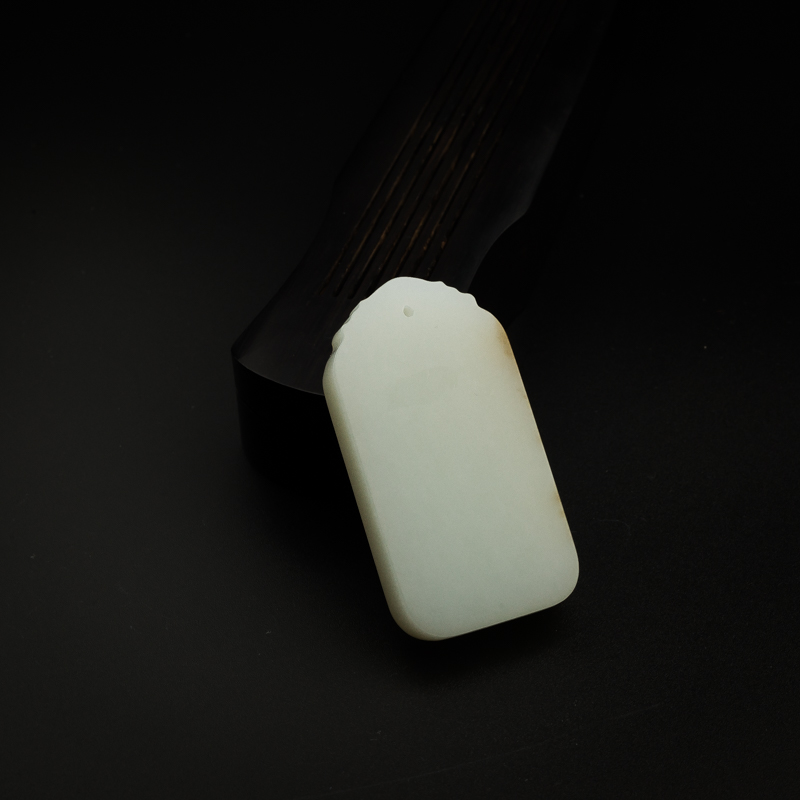 和田玉吊坠-红掌柜