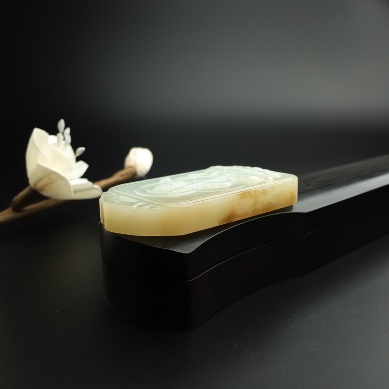 和田白玉吊坠-红掌柜