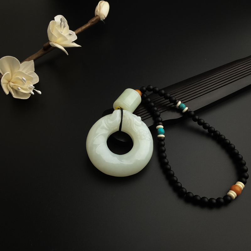 和田玉挂件-红掌柜