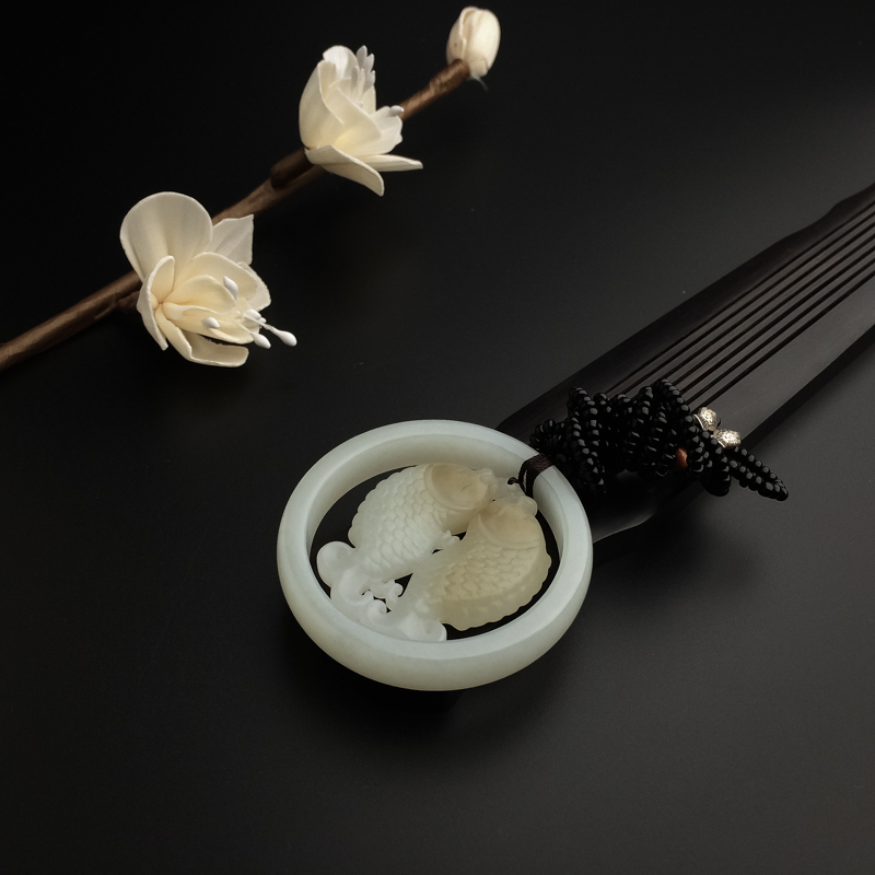 天然和田玉双鱼环吊坠-红掌柜