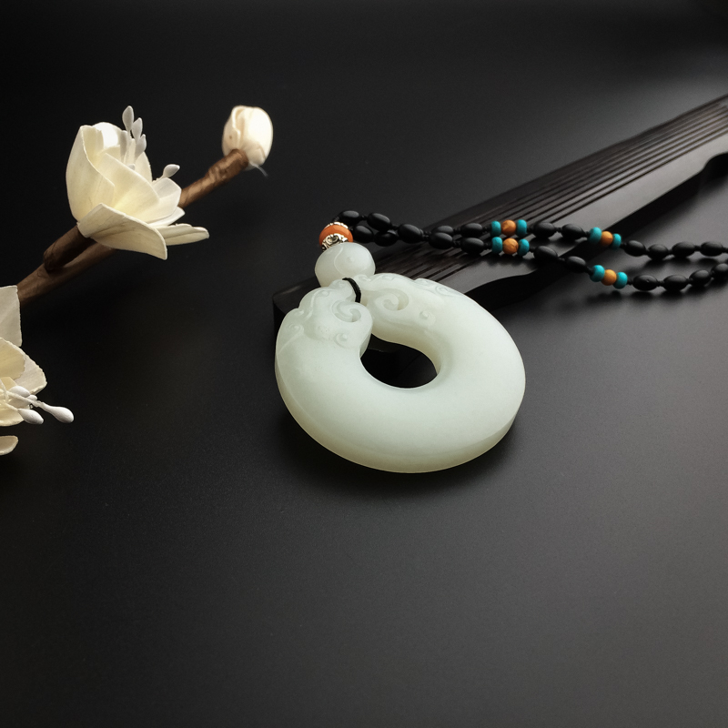 和田玉双龙圆牌挂坠-红掌柜