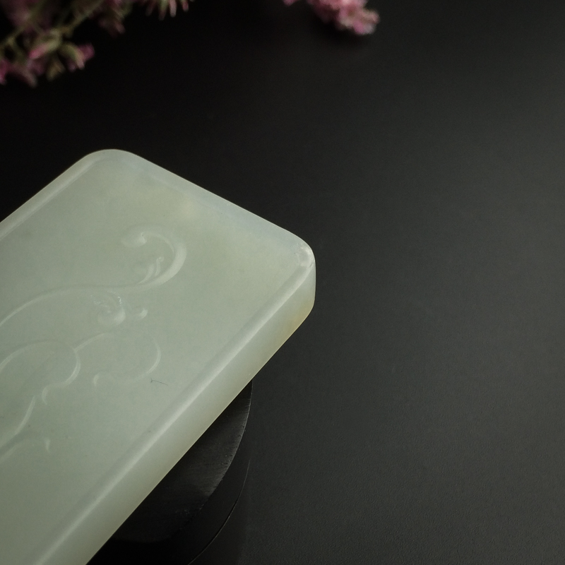 新疆和田玉喜上眉梢吊坠-红掌柜