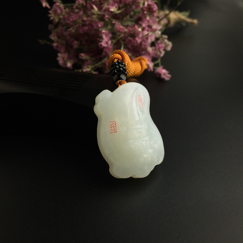 天然和田玉兽头吊坠 - 红掌柜