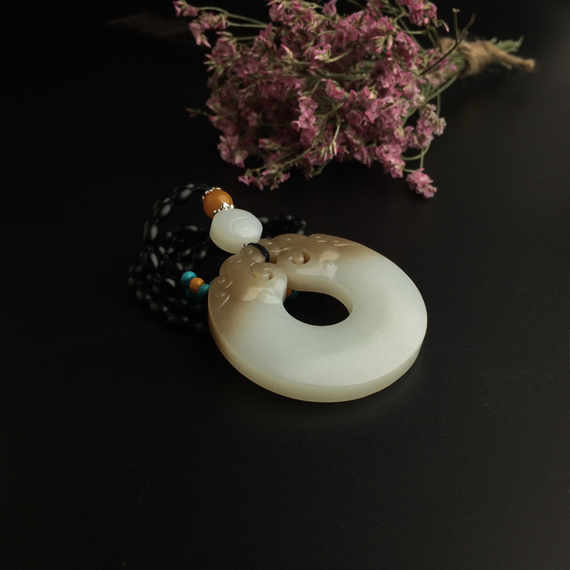 新疆天然和田玉吊坠 - 红掌柜