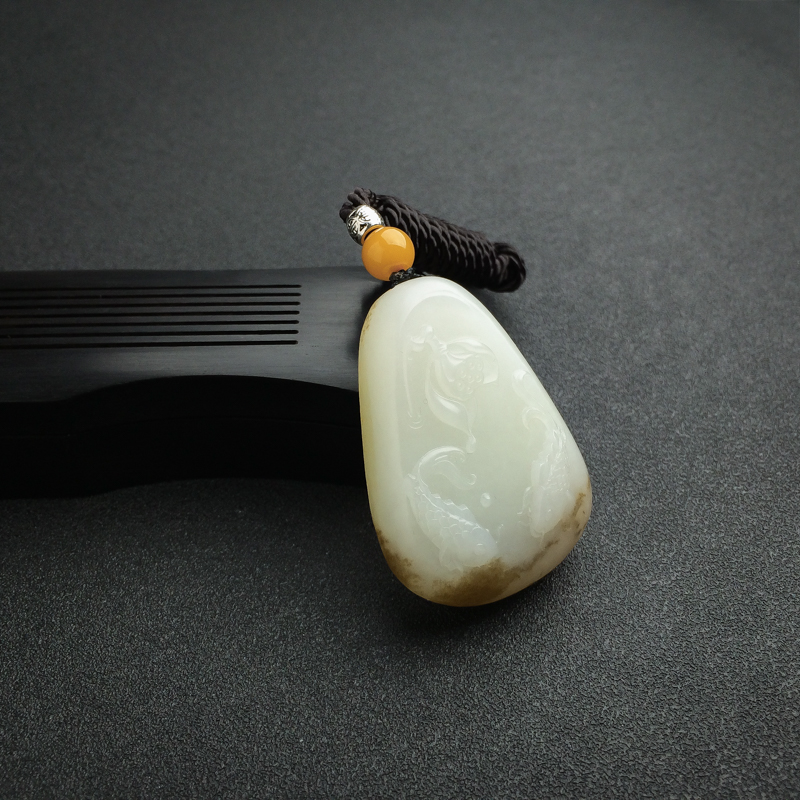 天然山料和田白玉连年有余吊坠 - 红掌柜