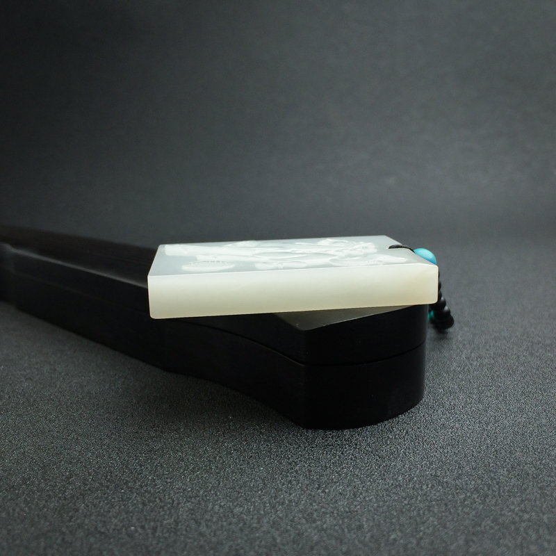 俄罗斯天然山料和田白玉吊坠-红掌柜