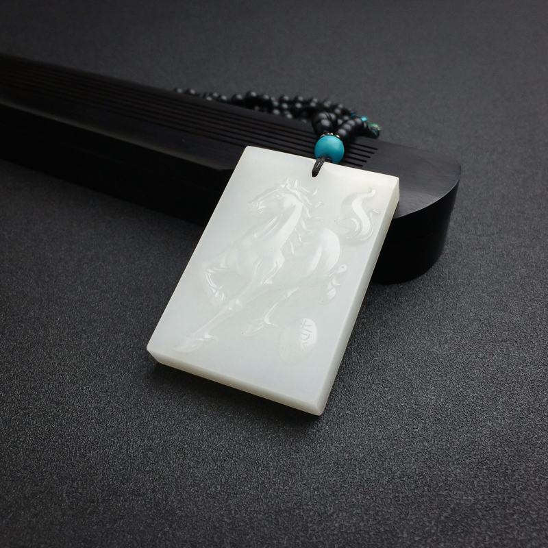 山料和田白玉马牌吊坠-红掌柜