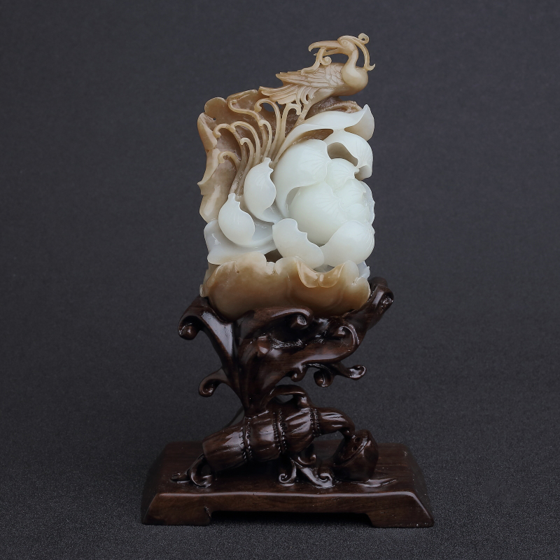 和田玉天然山料俏色和田玉荷花摆件-红掌柜