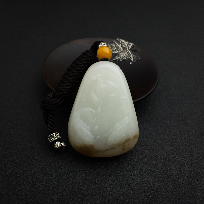 山料白玉连年有余吊坠-红掌柜