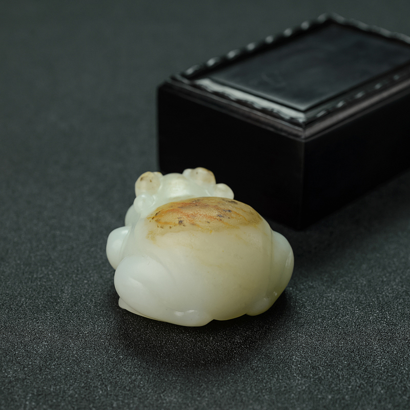 天然和田玉青蛙摆件-红掌柜