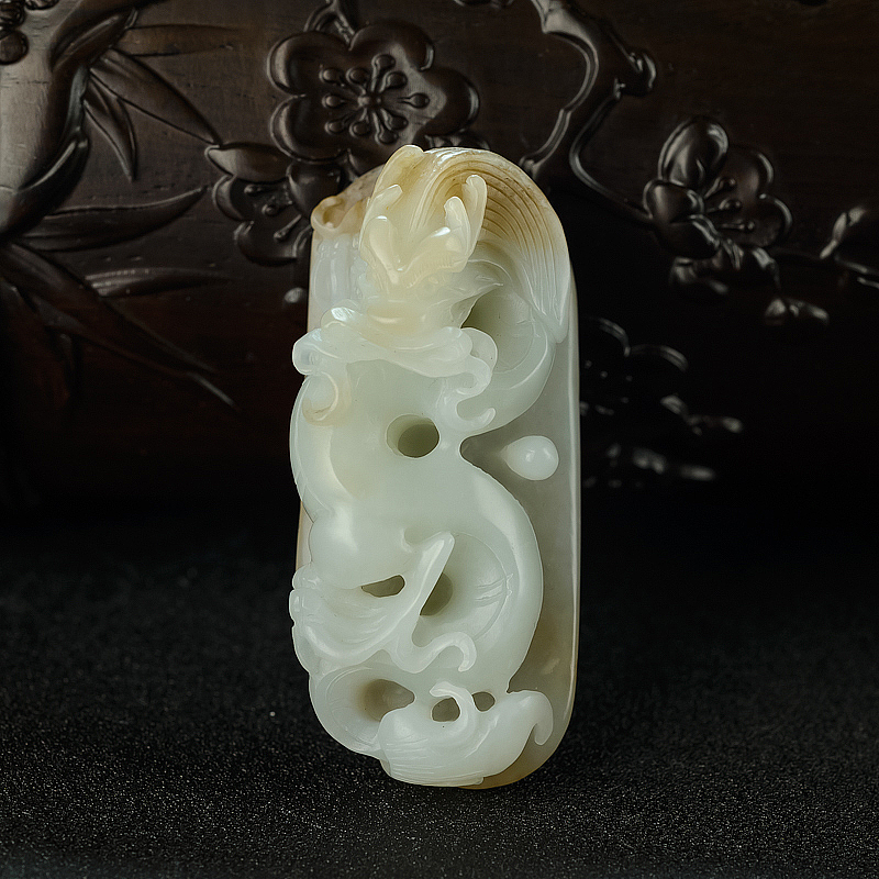 新疆天然山料俏色和田玉龙吊坠 - 红掌柜