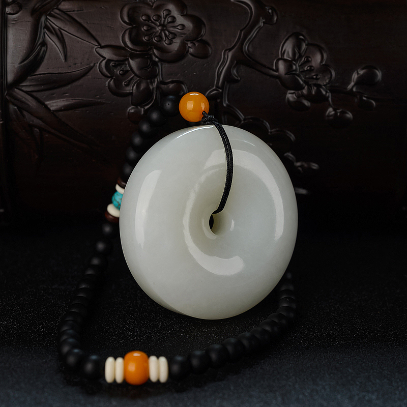 和田白玉平安扣手把件 - 红掌柜