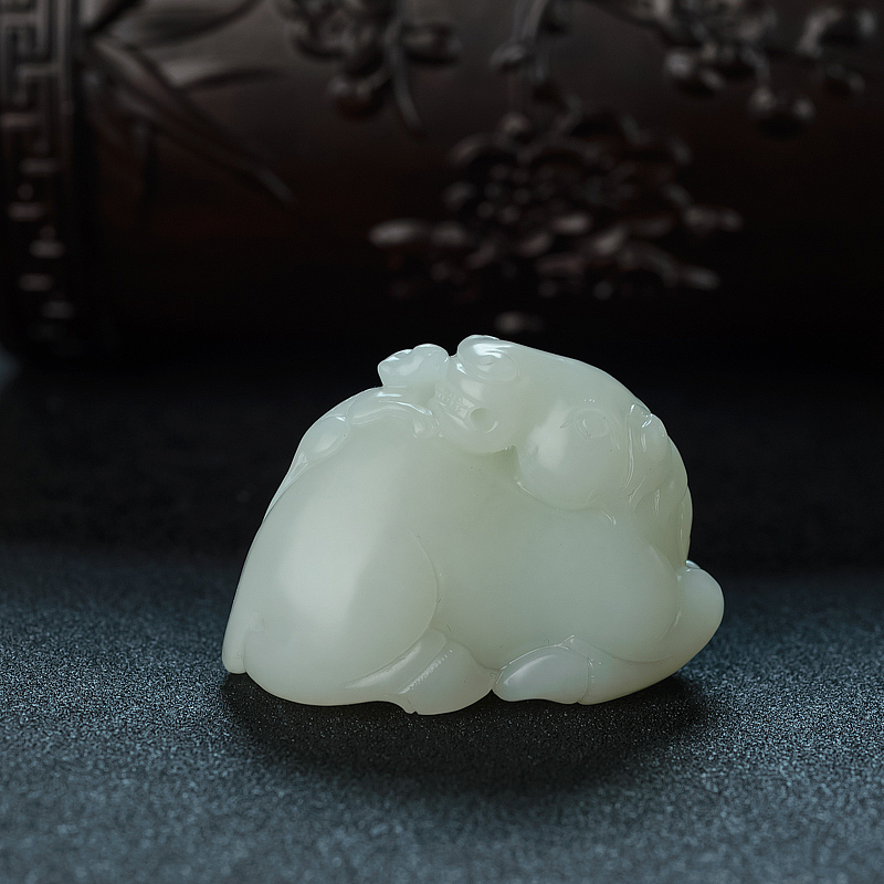 俄罗斯天然山料和田青白玉马上封侯吊坠 - 红掌柜