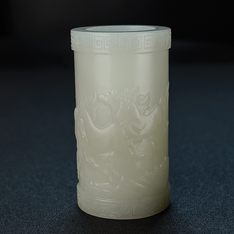 和田青白玉八骏马笔筒 - 红掌柜