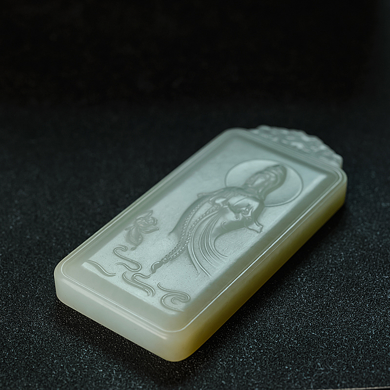 新疆俏色和田玉观音吊坠 - 红掌柜